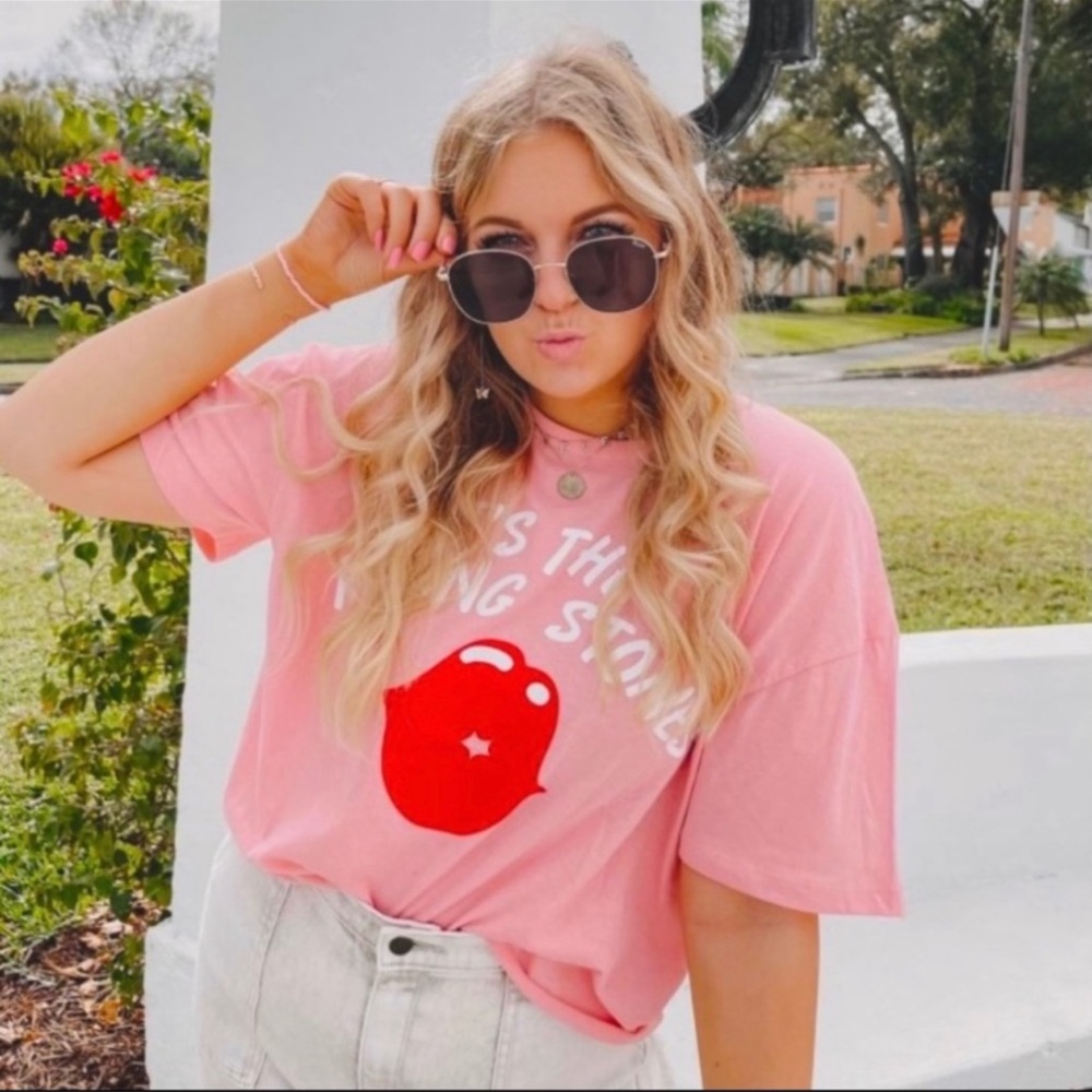 Rolling Stones cropped pink graphic tee t-shirt with raw hem